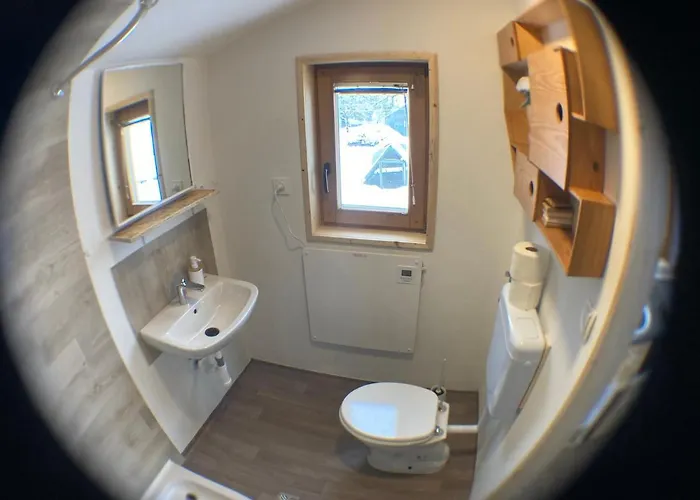 Tiny House بيت للعطل Mislinja